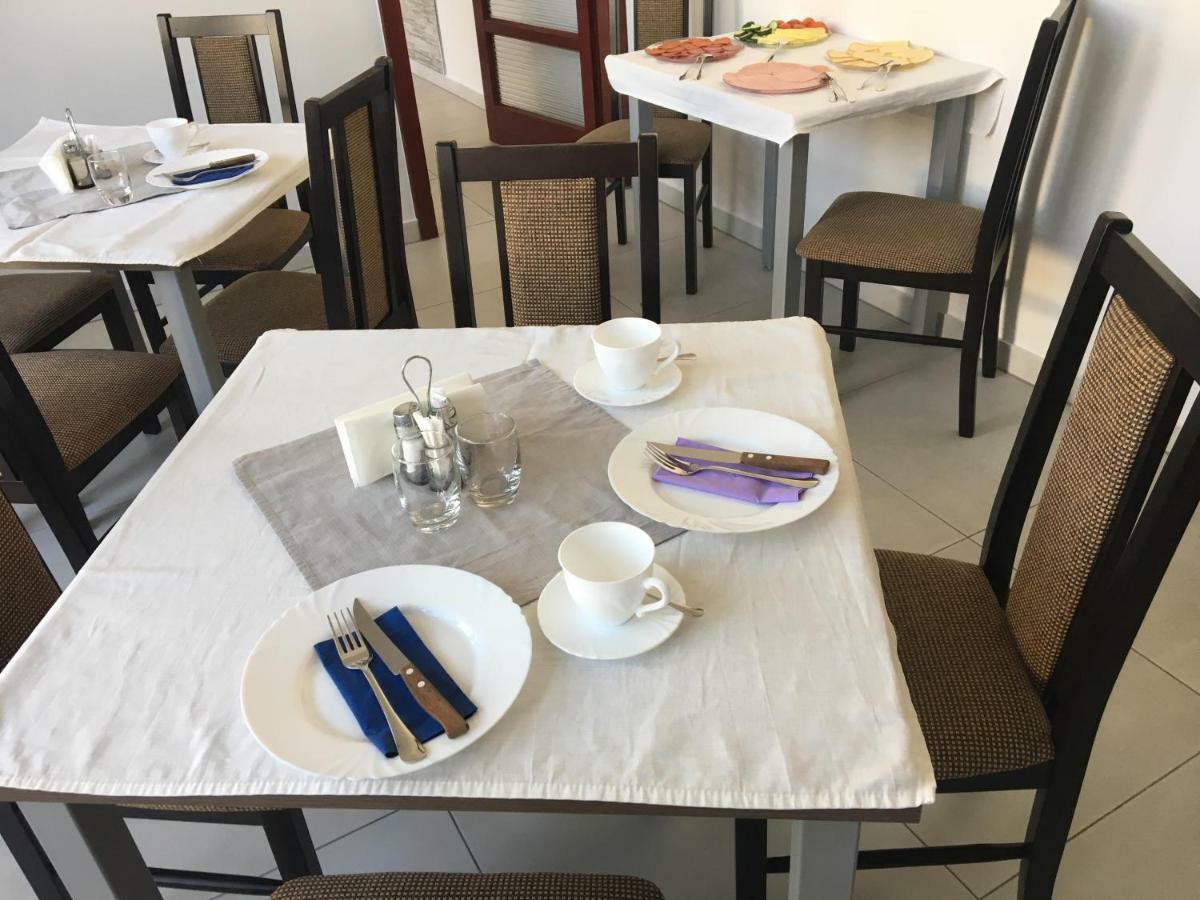 바야 Sugo Panzio B&B 외부 사진